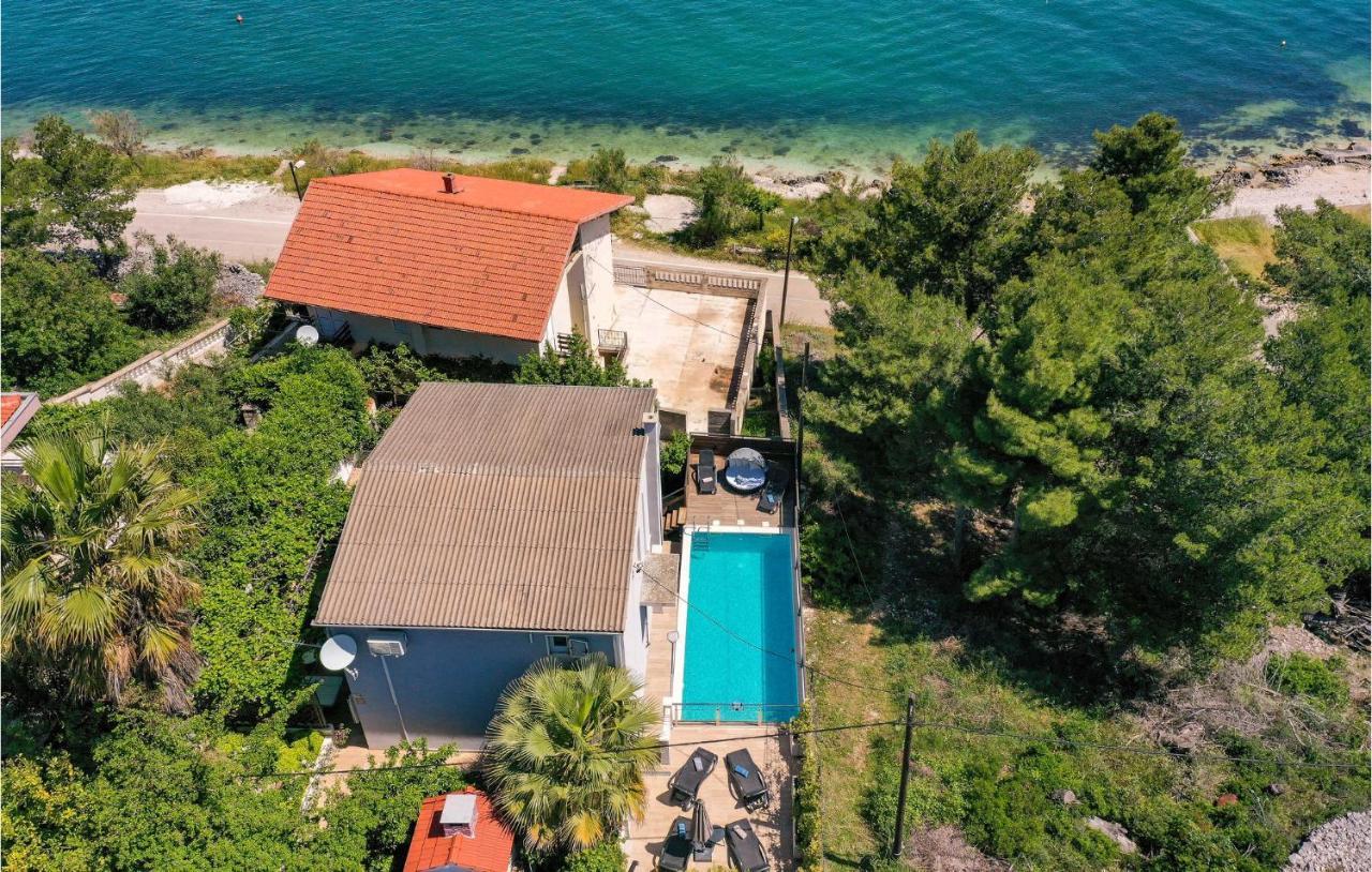 Gorgeous Home In Trogir With Jacuzzi Exterior foto