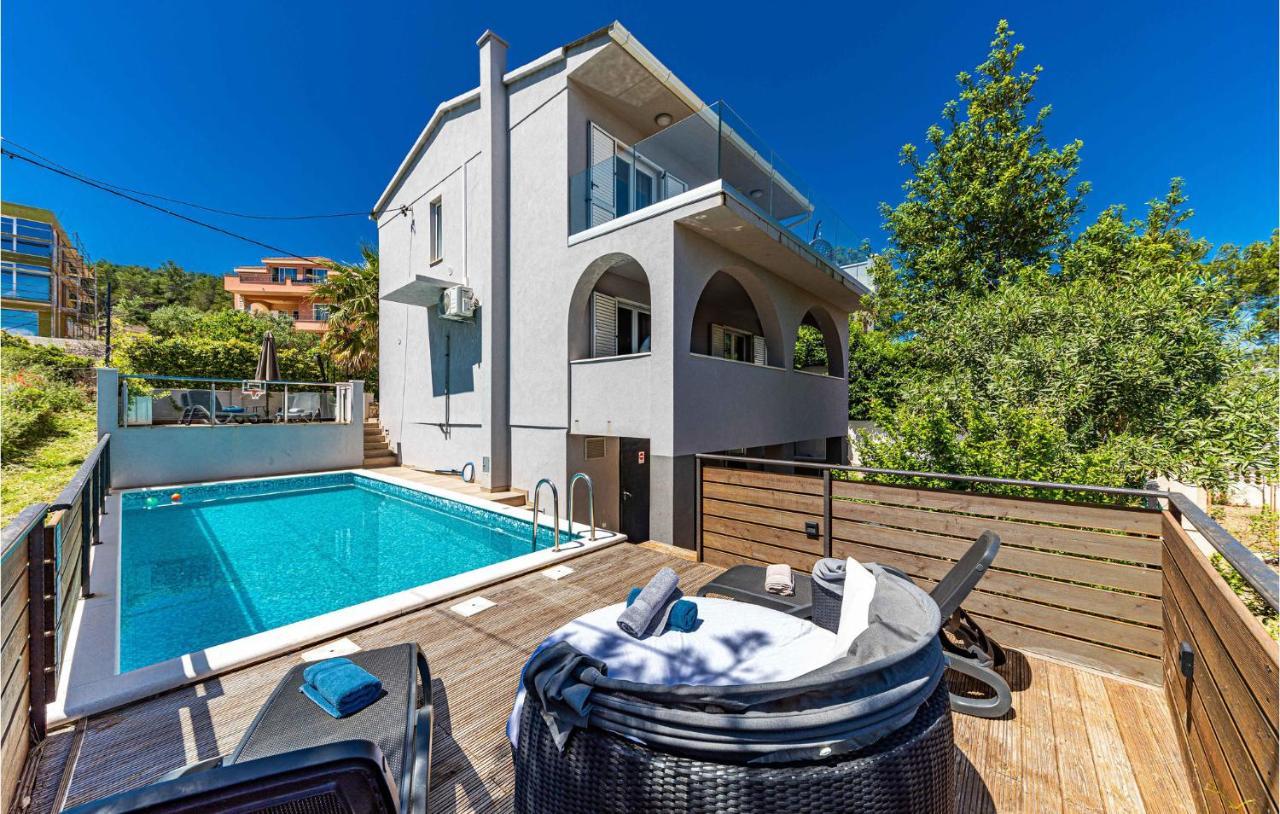 Gorgeous Home In Trogir With Jacuzzi Exterior foto